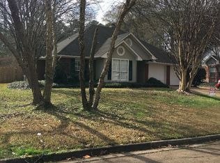 298 Woodrun Dr, Ridgeland, MS 39157