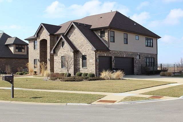 2nd image of 2115 Water Chase Dr