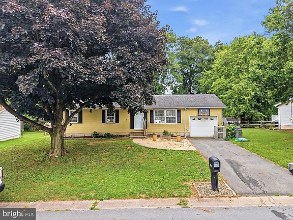2nd image of 143 Aspen Ave