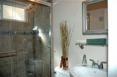 3rd image of 330 Mahonia Cir