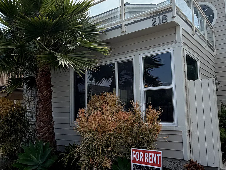 218 Orange St — Photo 2