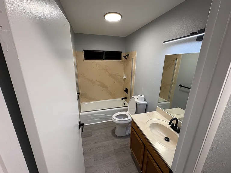 1446 Gregory St #D — Photo 6