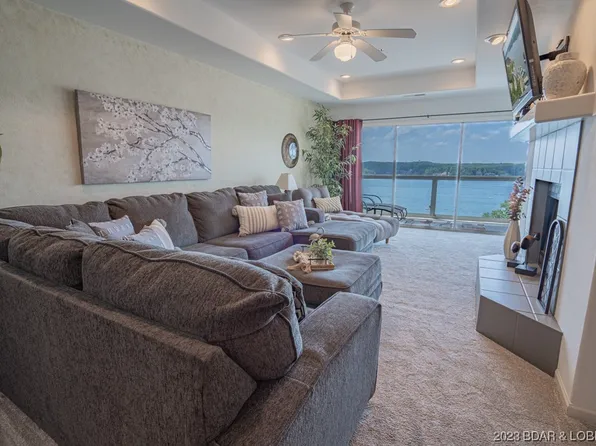 116 Emerald Bay Dr #2B, Lake Ozark, MO 65049