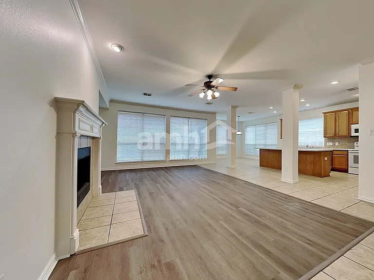 8001 Amesbury Ln — Photo 7