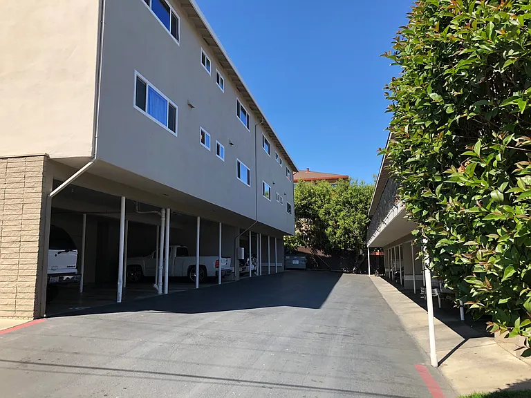 240 Ortega Avenue — Photo 10