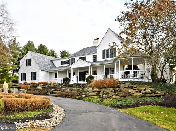 336 Woodhill Rd, Newtown, PA 18940