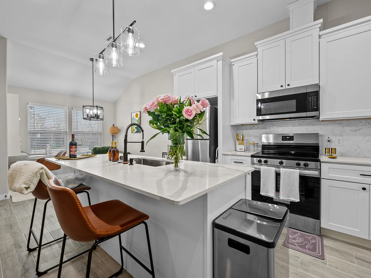 3 bed, 1200 sqft, $650 — Photo 4