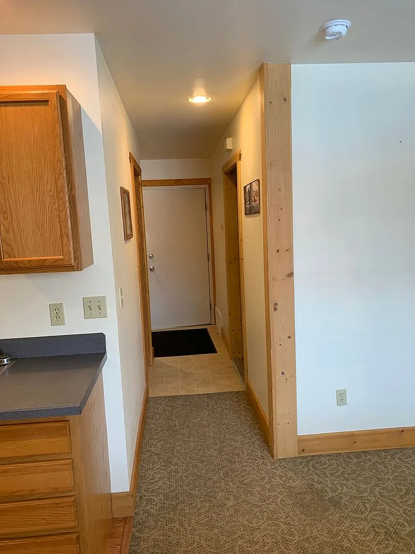 20 N Woodard Ave — Photo 3