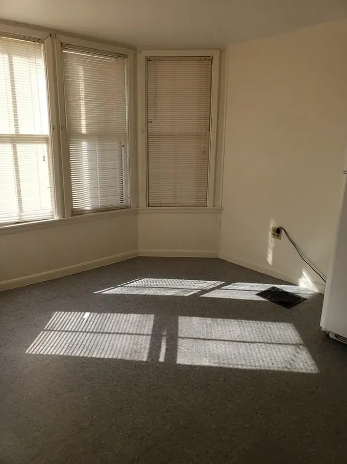 1 bed, 1250 sqft, $1,030 — Photo 4