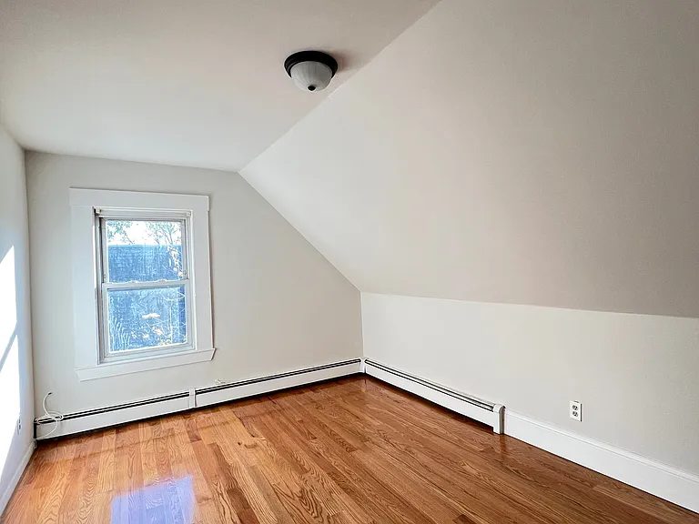 27 Barry St #2R — Photo 23