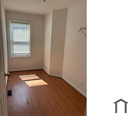 2434 Etting St — Photo 9