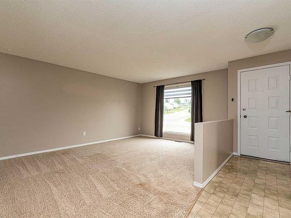 3rd image of 5002 S 53rd Ave