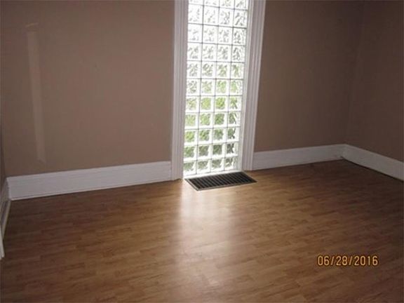 5th image of 203 S Birmingham Ave