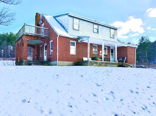 88 Orange Dr, Hillsville, VA 24343