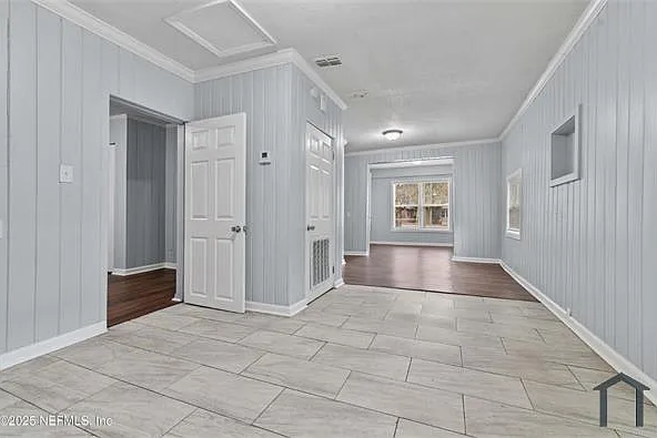 352 Golfair Blvd — Photo 4