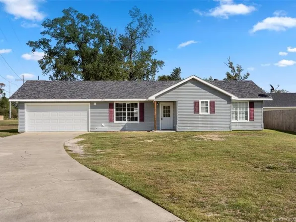 1516 Chestnut St, Sulphur, LA 70663