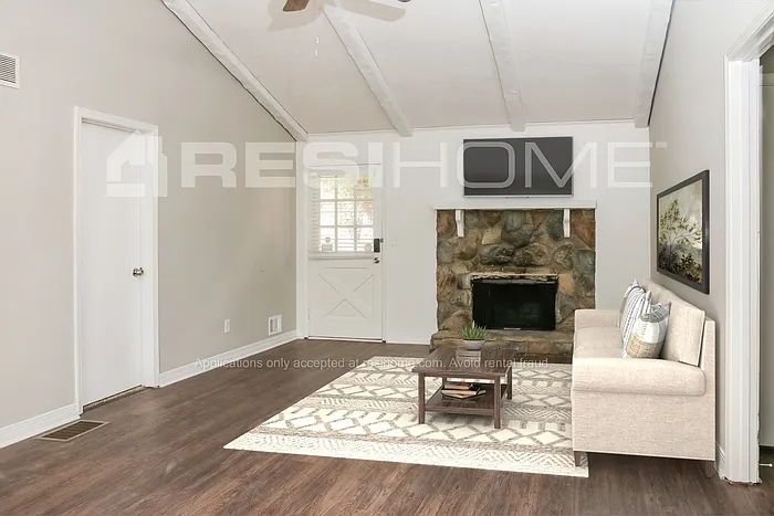 1671 Almand Creek Dr SW — Photo 5