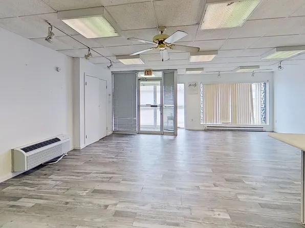463 E Market Ave, Dallastown, PA 17313