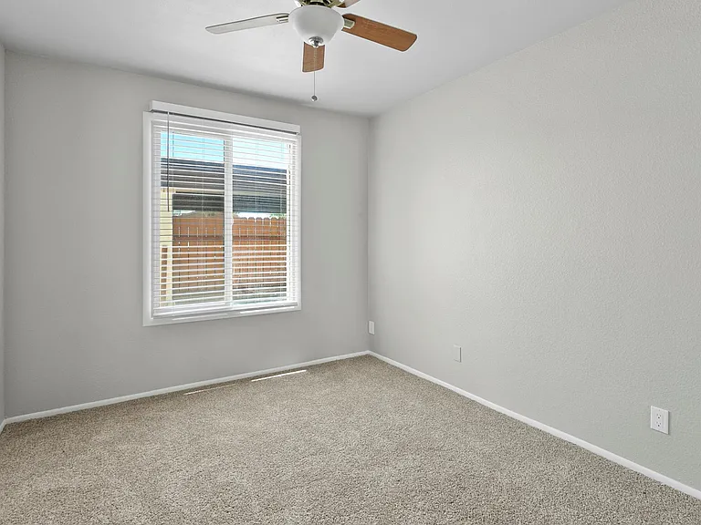 Guest bedroom 1