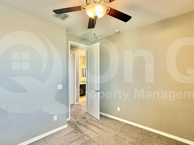 4527 E Skousen St — Photo 10