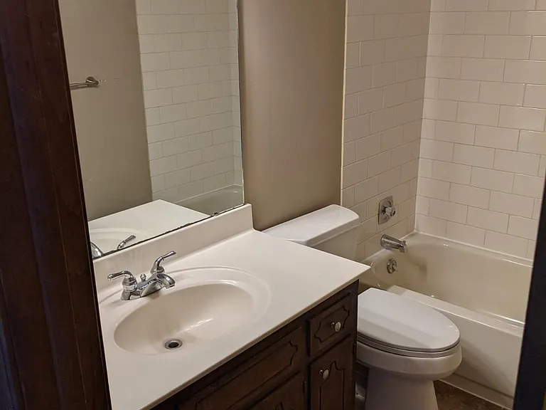 1426 S Saint Marys Ave — Photo 7