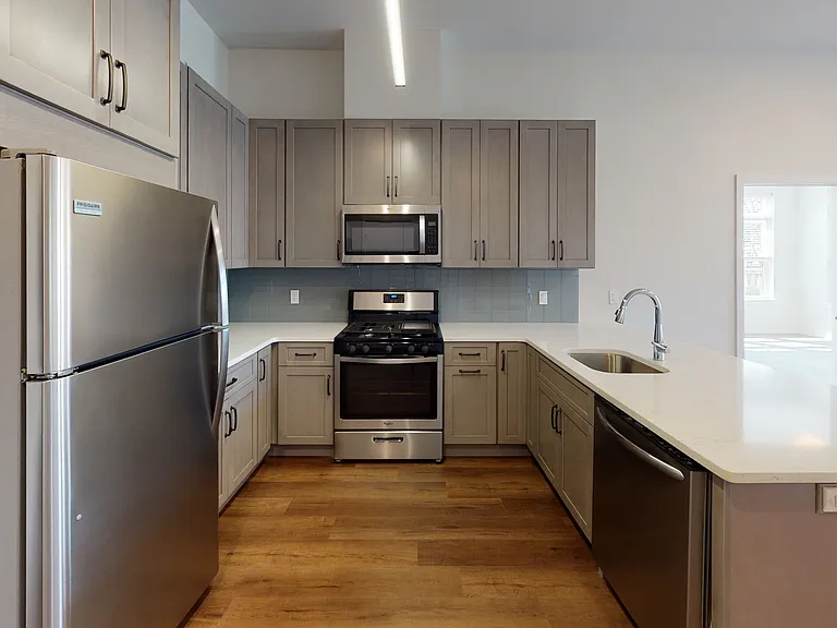 109 Walnut Ave #306 — Photo 4