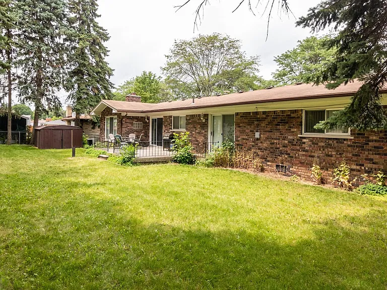 11016 Mystic Ln — Photo 31