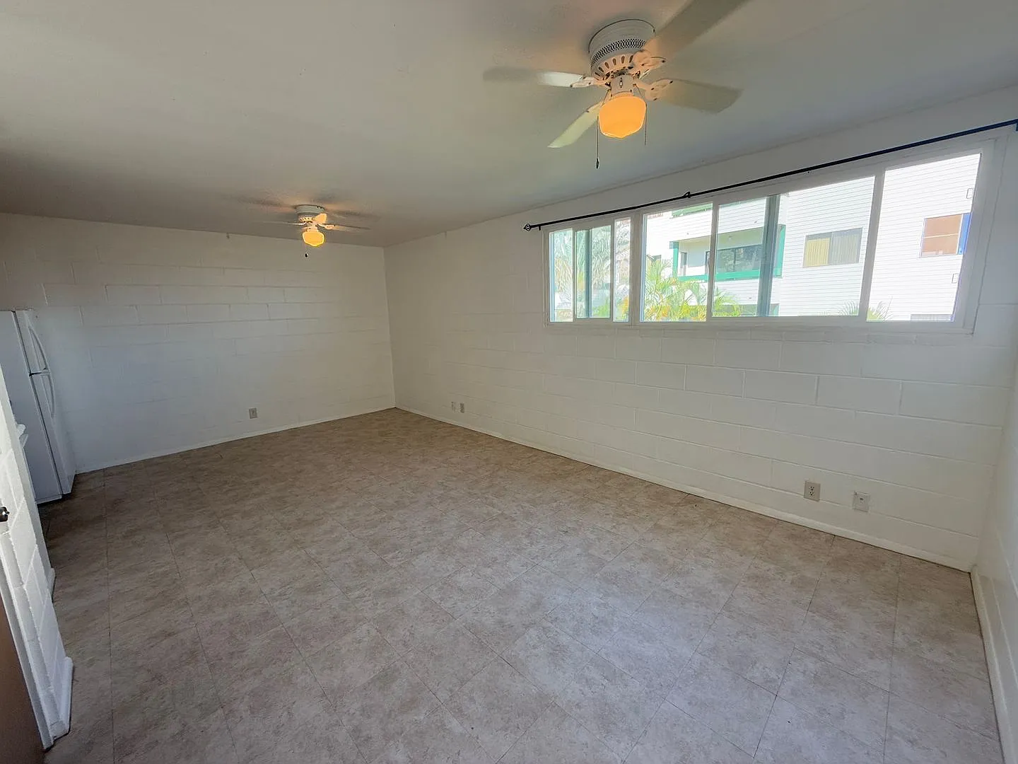 2170 Vineyard St — Photo 3