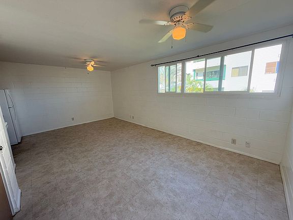 3rd image of 2170 Vineyard St #106