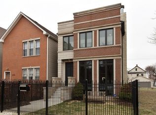 2504 W Moffat St, Chicago, IL 60647
