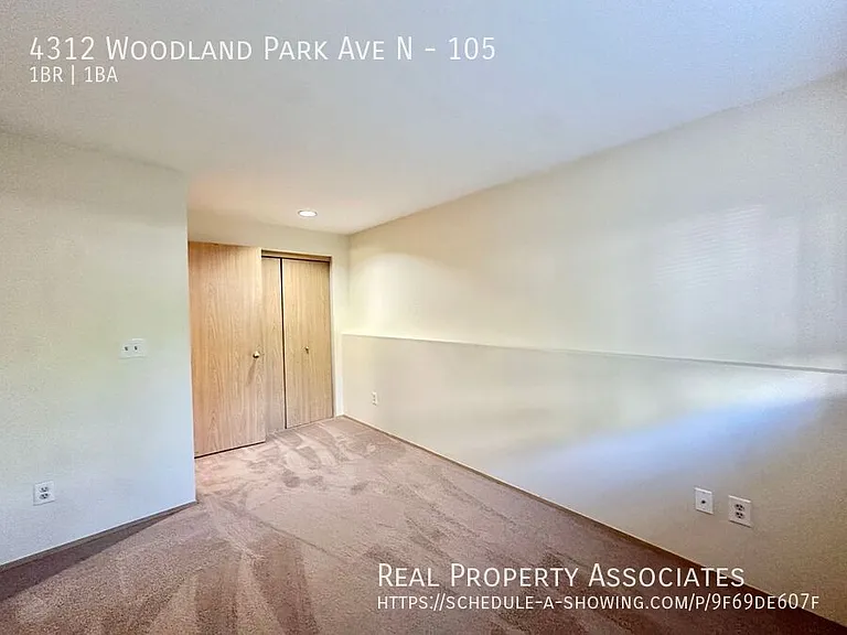 4312 Woodland Park Ave N #105 — Photo 12
