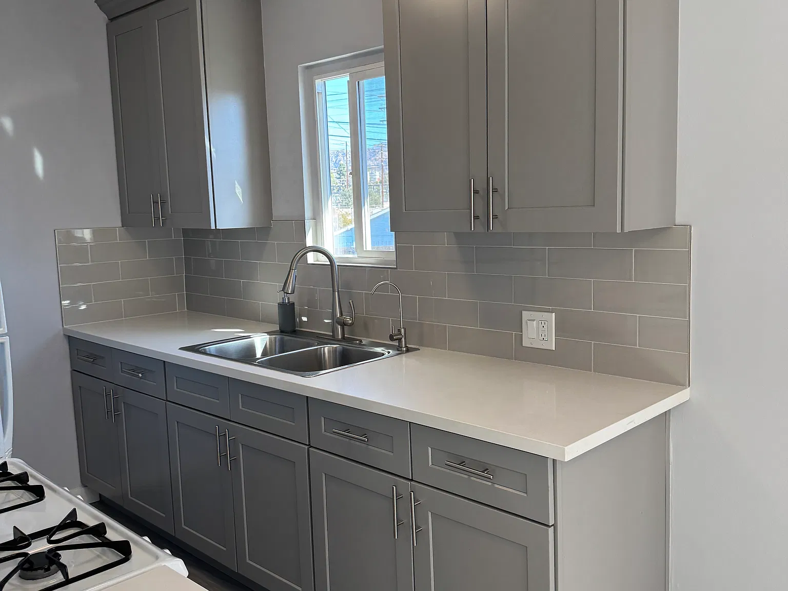 1 bed, 750 sqft, $1,800 — Photo 1