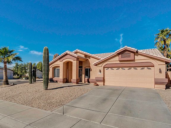 2nd image of 8520 W Maui Ln