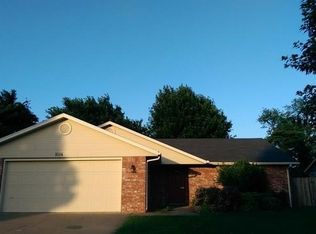 1694 N High Ave, Fayetteville, AR 72704