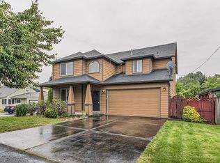 10446 NE 6th Dr, Portland, OR 97211