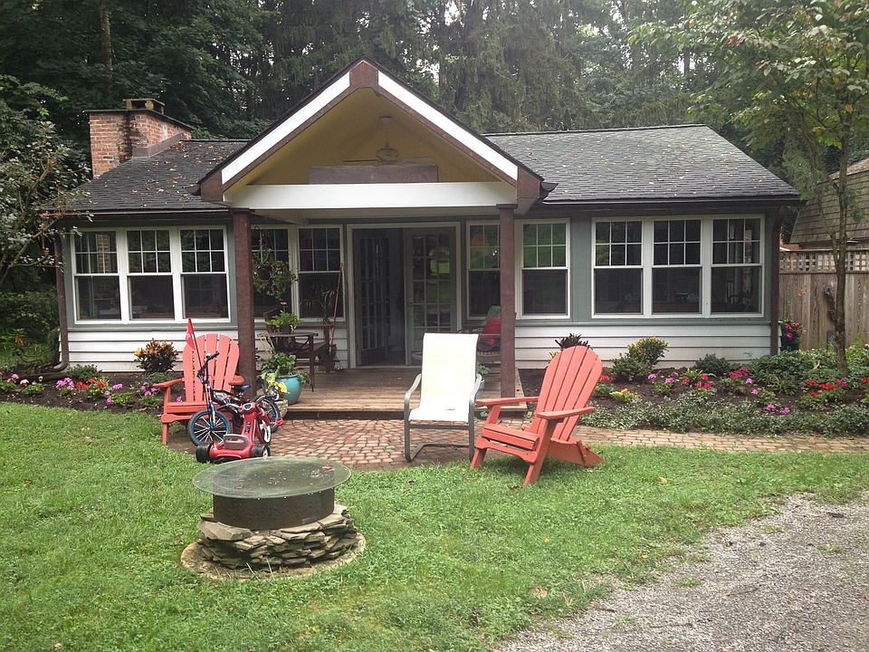 1st image of 132 River Dr
