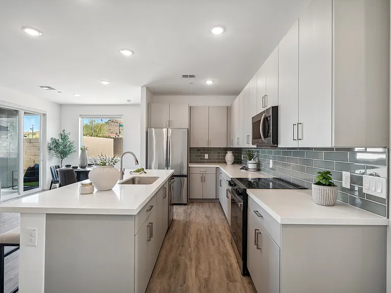 Agave Townhomes — Photo 111