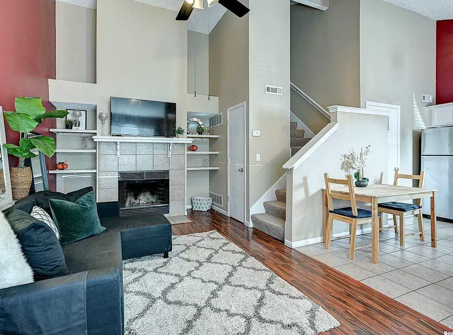 1 bed, 1099 sqft, $800 — Photo 2