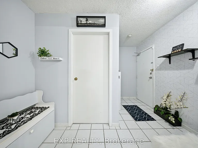 1096 Jalna Blvd #28 — Photo 7