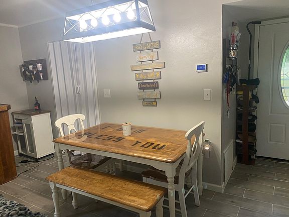 Open concept dinning area option 1