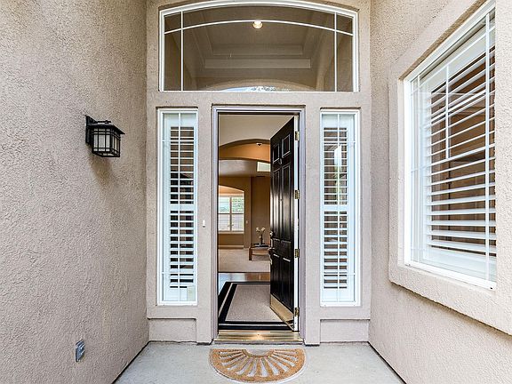 3rd image of 5010 Macero Ct
