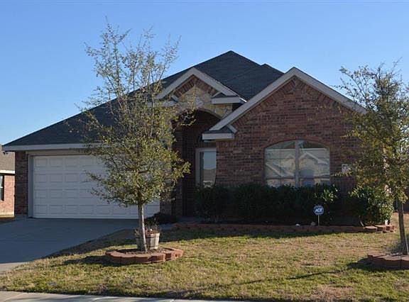 2nd image of 210 Longhorn Dr