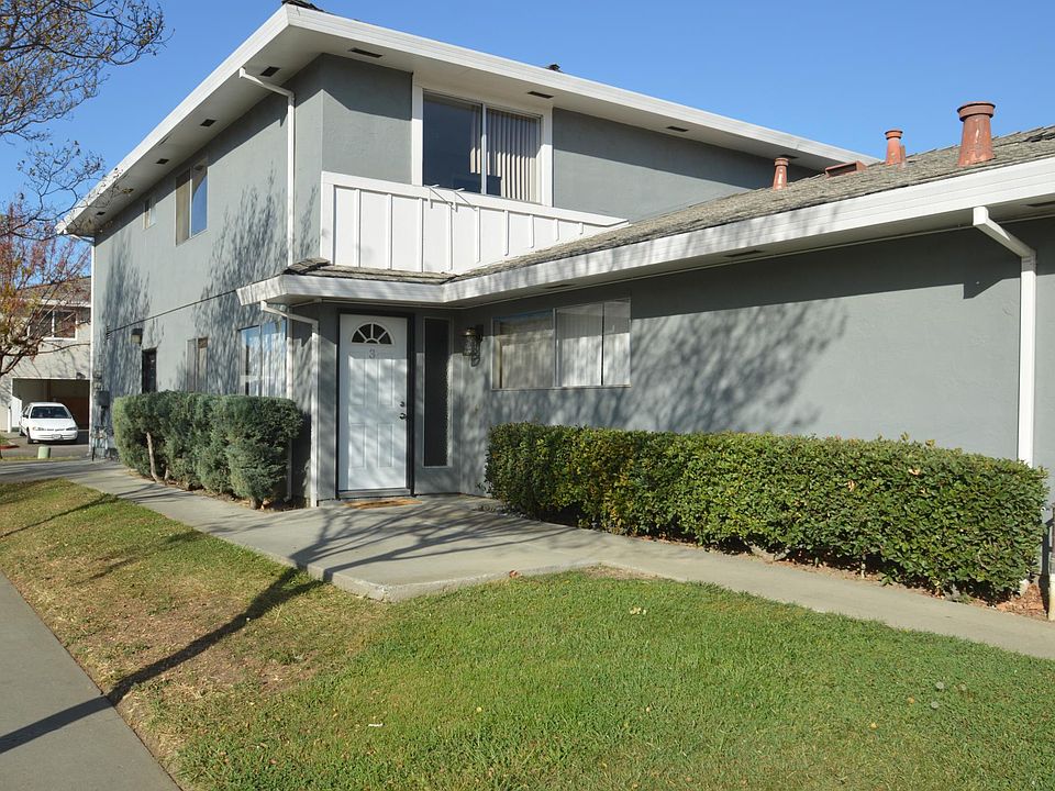 1st image of 5497 Spinnaker Dr #3
