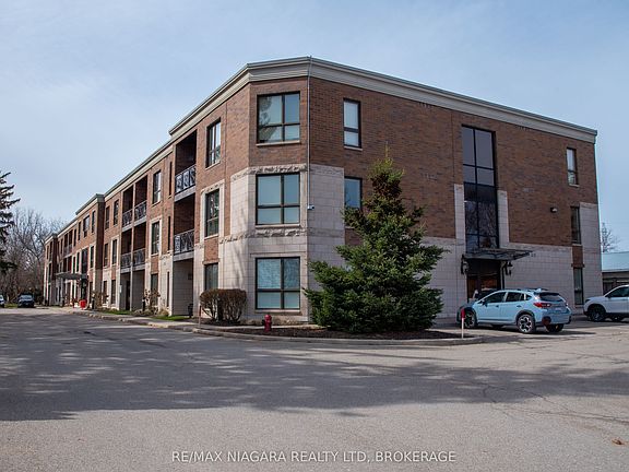 2nd image of 2799 Saint Paul Ave #306