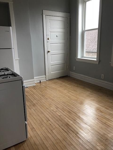 1st image of 2303 S Oakley Ave #2R