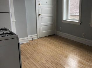 2303 S Oakley Ave #2R, Chicago, IL 60608