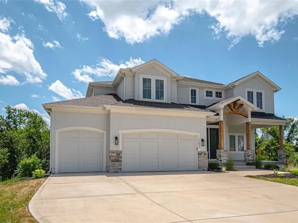 17837 Slater St, Overland Park, KS 66013
