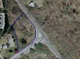262 Farnum Pike, Smithfield, RI 02917