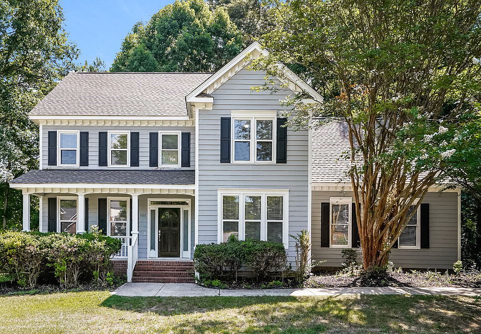 1st image of 900 Birkdale Dr