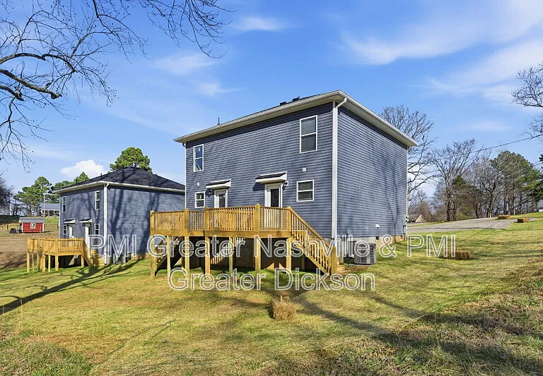 118 Saw Mill Rd #B — Photo 6